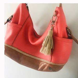 The SAK coral tan 2-tone leather tassel hobo bag